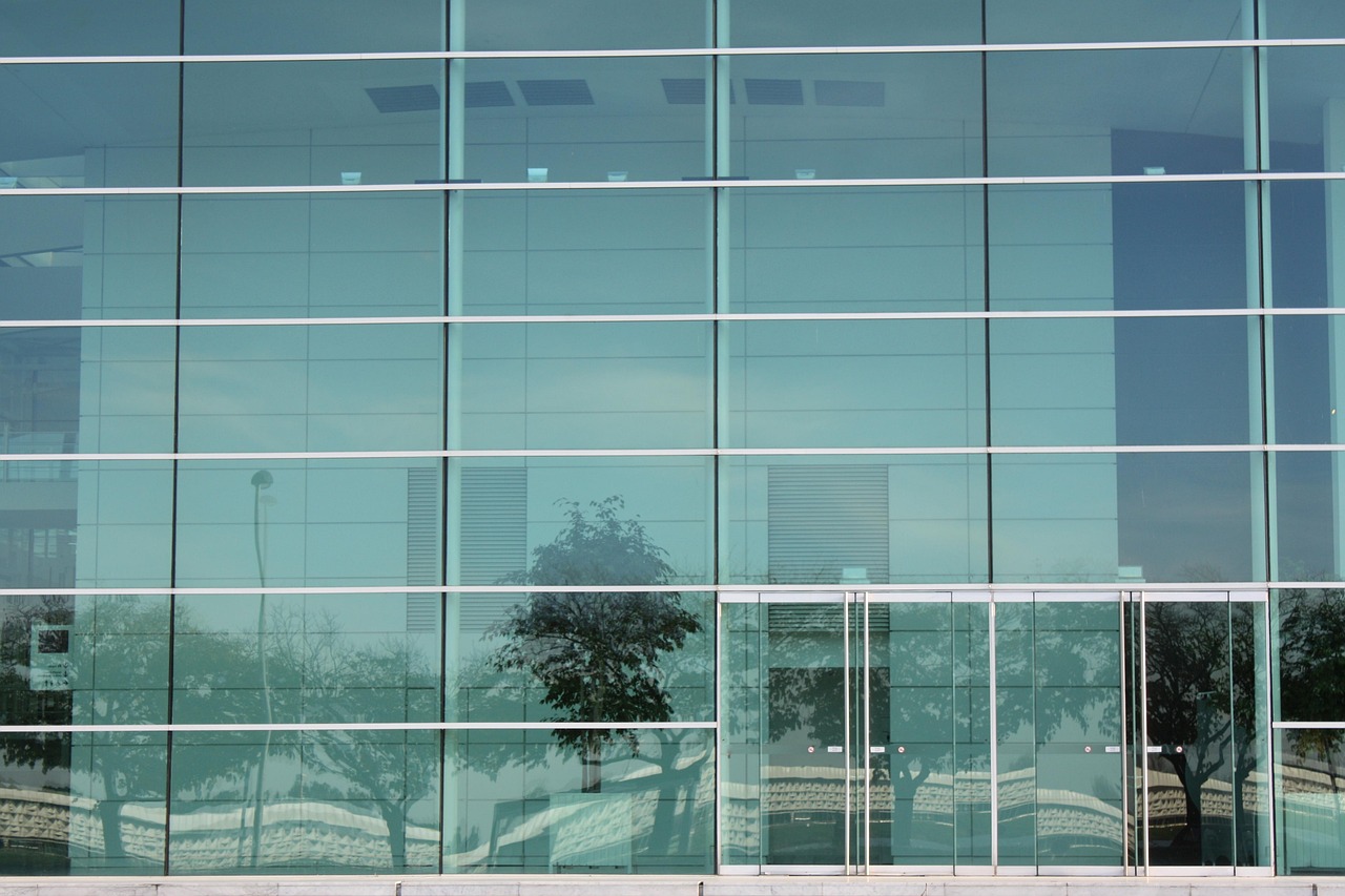 老微信号码批发：实名账号可以防止虚假宣传么？