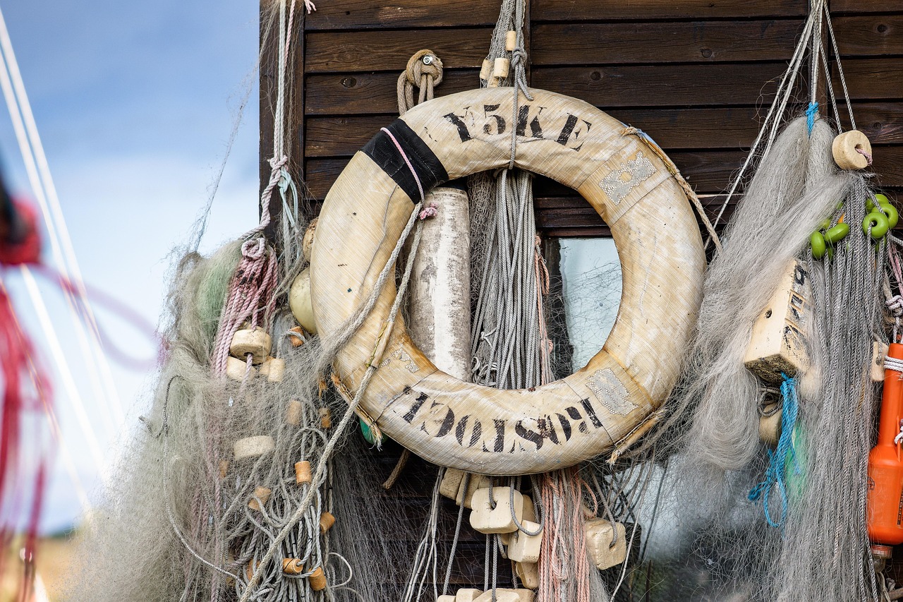 微信买卖小号:双语服务团队平台代理人是干啥的